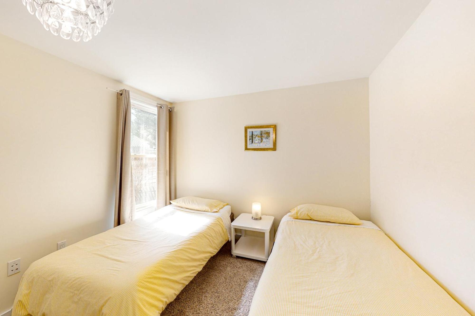 Pleasant Condos Ладлоу Номер фото